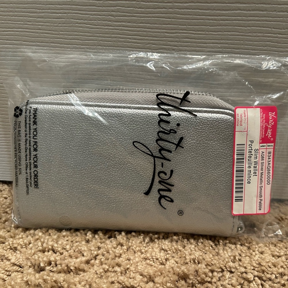 Thirty-One Metallic Silver Slim Wallet